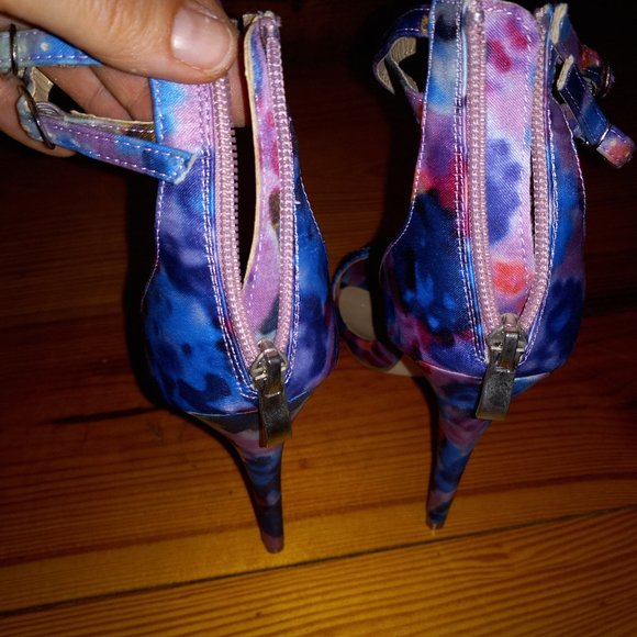 Just Fab ultra high heel strappy shoe size 7 - Picture 5 of 7